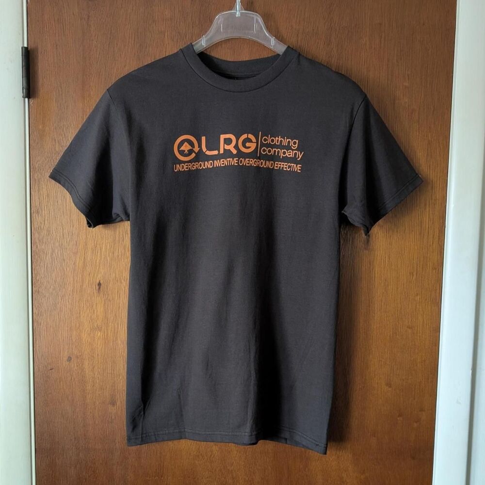 LRG West Coast Car Classic Design T-shirt Men's size Medium NEW!